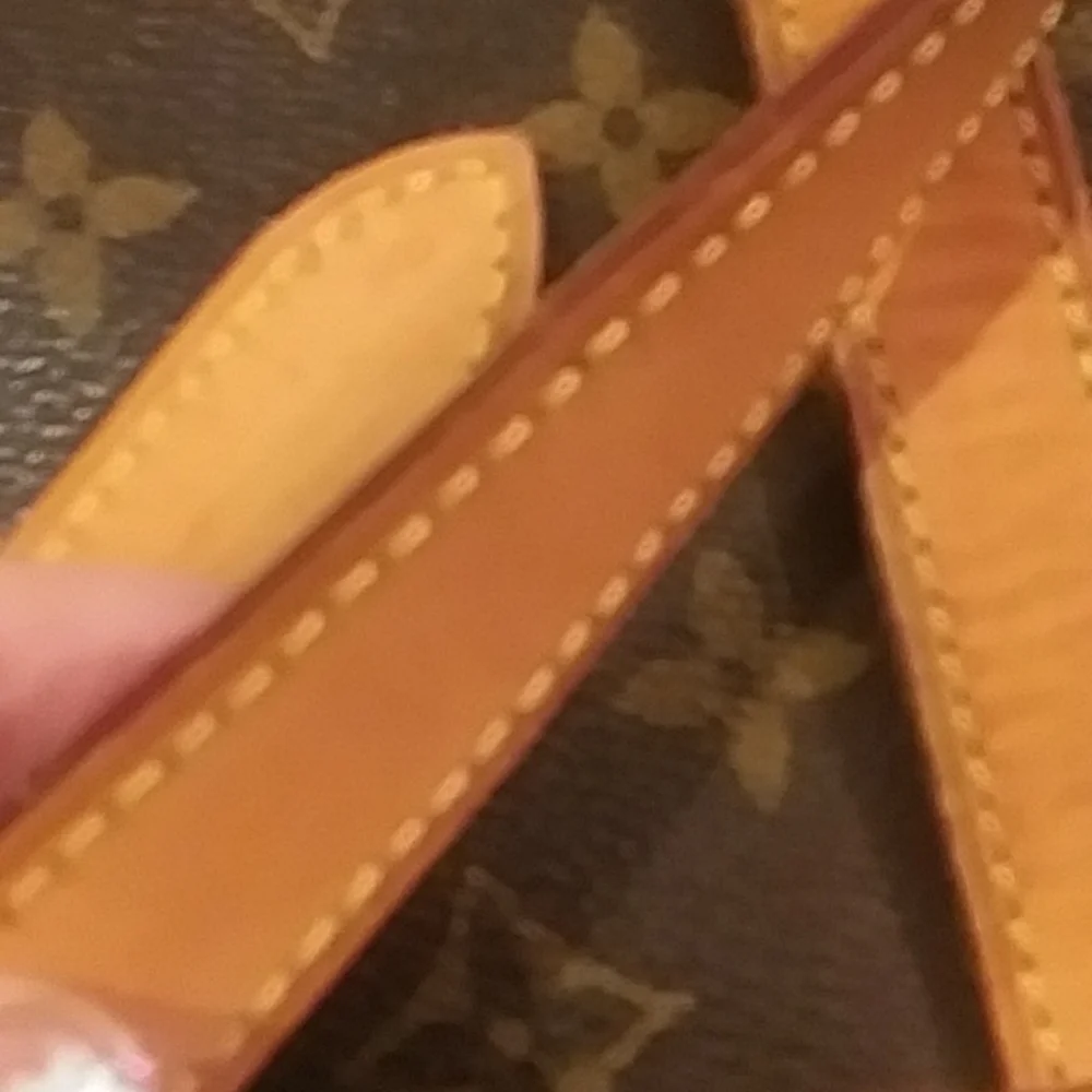 Authentic louis vuitton bag - Picture 7 of 16